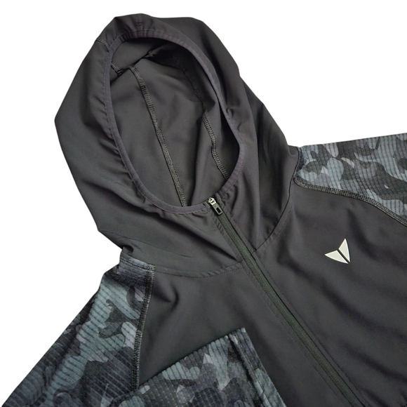 Korsa Mens Sz LG 1/2 Zip Packable Camo Windbreaker Thermal Hoodie Skater Outdoor - Picture 1 of 10